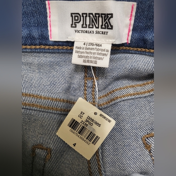 💕Pink‎ Victoria’s Secret high waist Distressed Denim shorts Womens Size 4 New - Picture 4 of 5